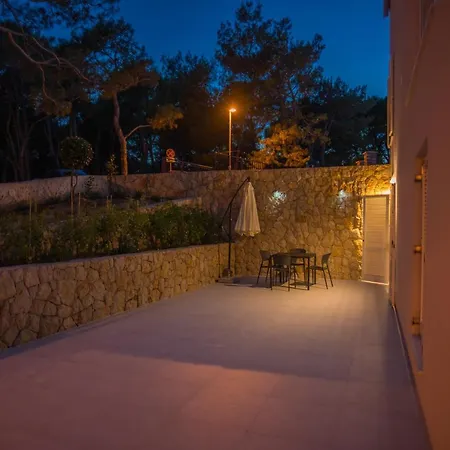 Cikat Bay Appartement *