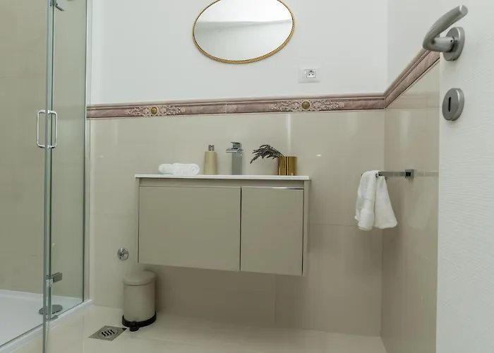 Cikat Bay * 말리로시니