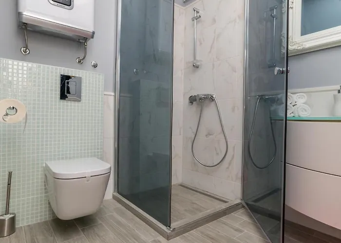 Cikat Bay 아파트 *