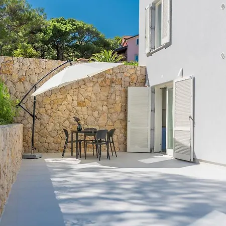 Apartment Cikat Bay Mali Lošinj